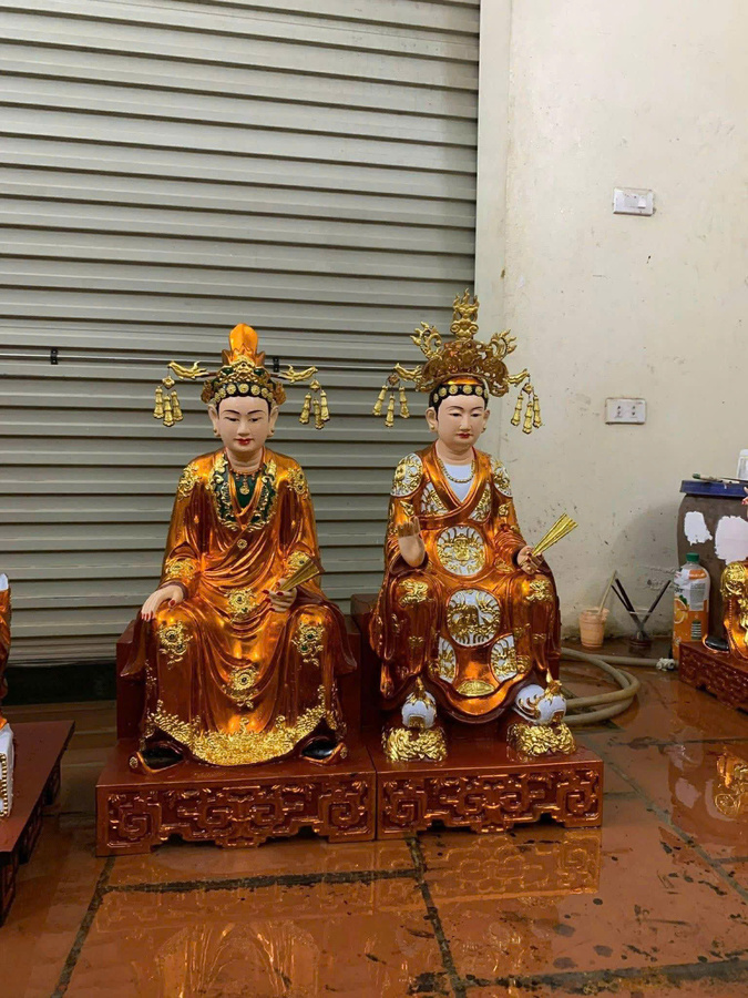 Tượng mẫu và chúa bà